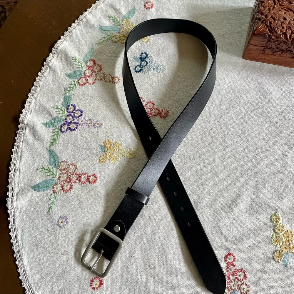 Black Leather Belt with Rectangular Silver Buckle. 40